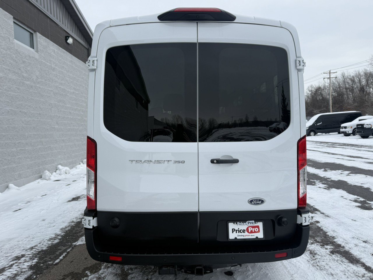 Used 2024 Ford Transit 350 XL image 5