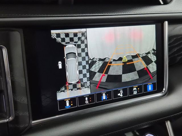 Used 2022 GMC Yukon XL Denali image 30