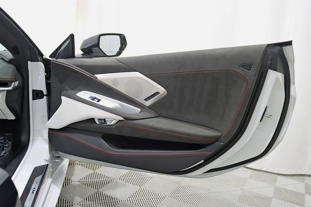 Used 2023 Chevrolet Corvette Stingray Premium Conv w/ Z51 Performance Package RWD image 35