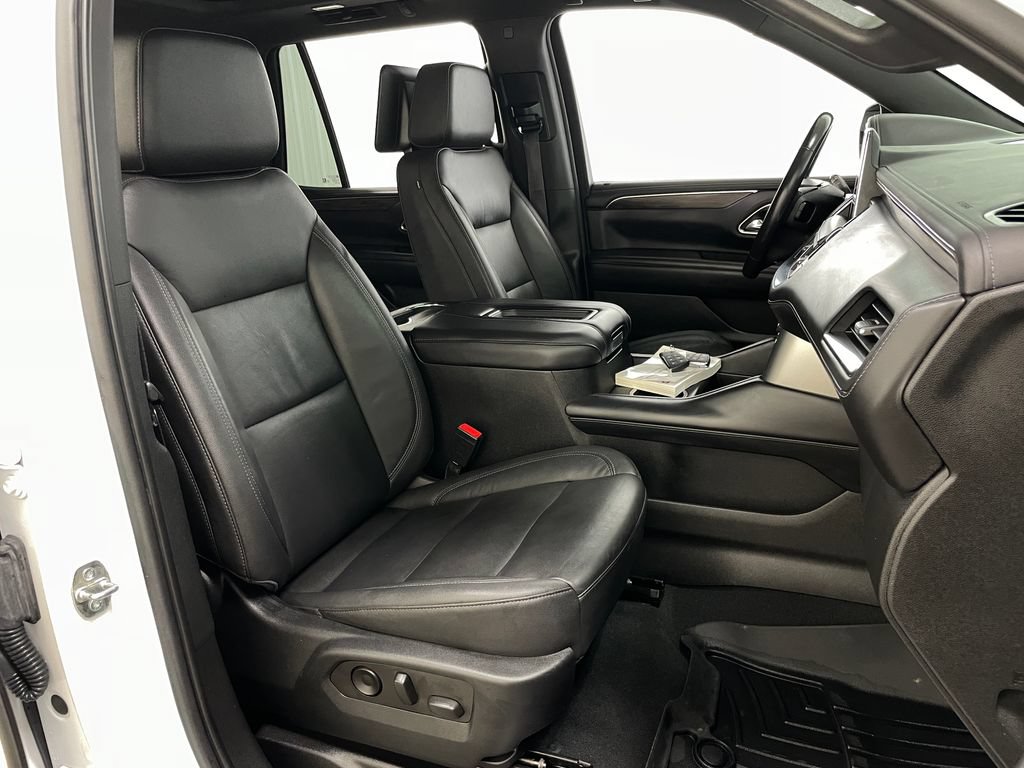 Used 2021 Chevrolet Tahoe Z71 w/ Rear Media and Nav Package AWD/4WD image 45