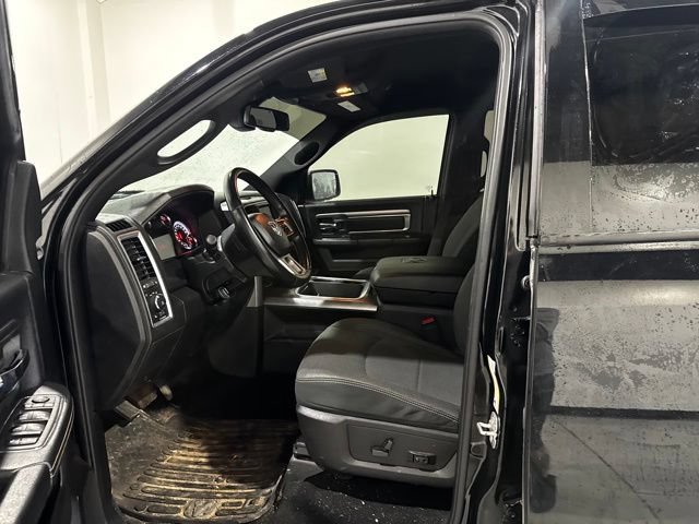 Used 2021 RAM 1500 Warlock AWD/4WD image 3