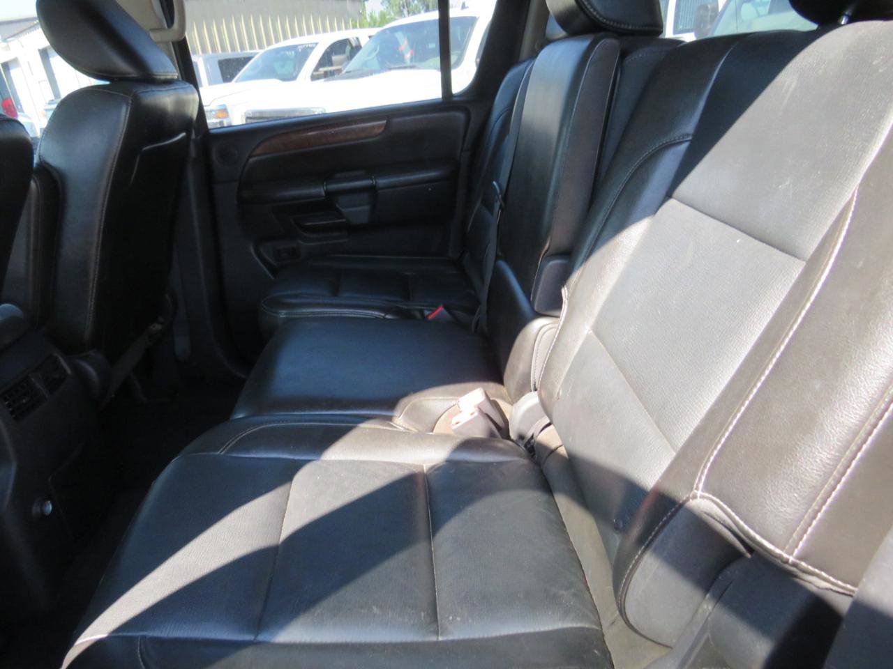 Used 2011 Nissan Armada Platinum RWD image 25