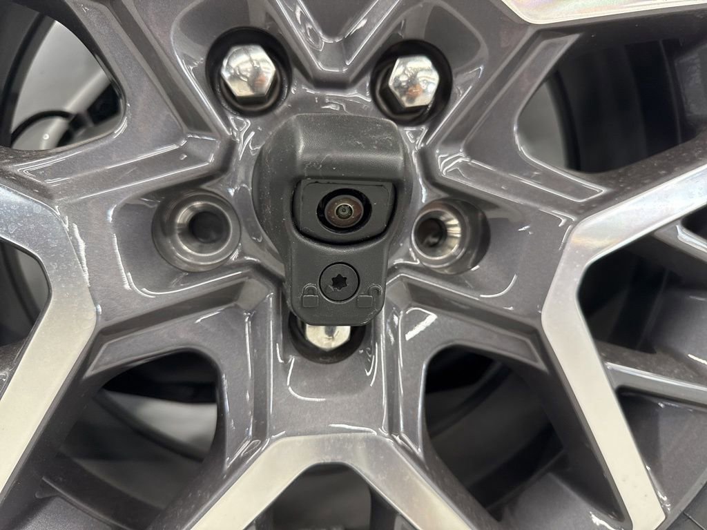 New 2025 Jeep Wrangler Sahara image 15