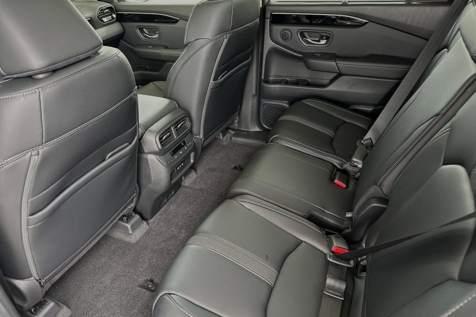New 2025 Honda Pilot Touring image 20