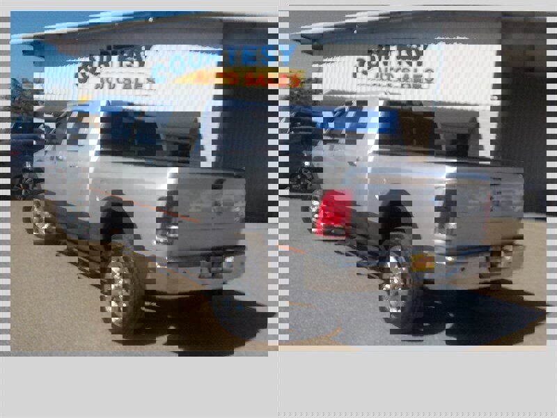 Used 2014 RAM 3500 Laramie image 5