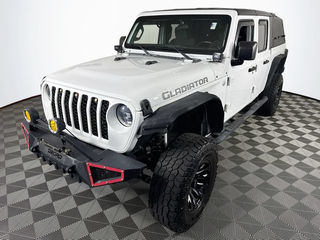 Used 2021 Jeep Gladiator Sport AWD/4WD image 3