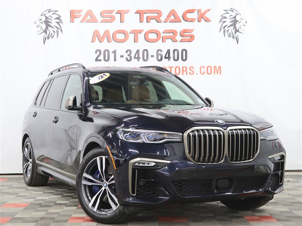 Used 2021 BMW X7 M50i image 3