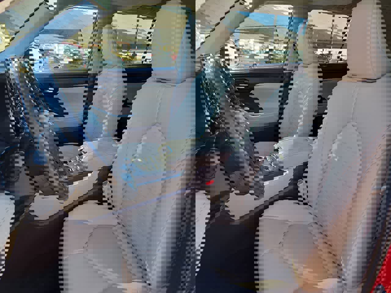 Used 2022 Toyota Highlander XLE image 15