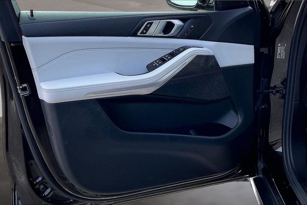 Used 2023 BMW X5 xDrive40i w/ Premium Package image 20