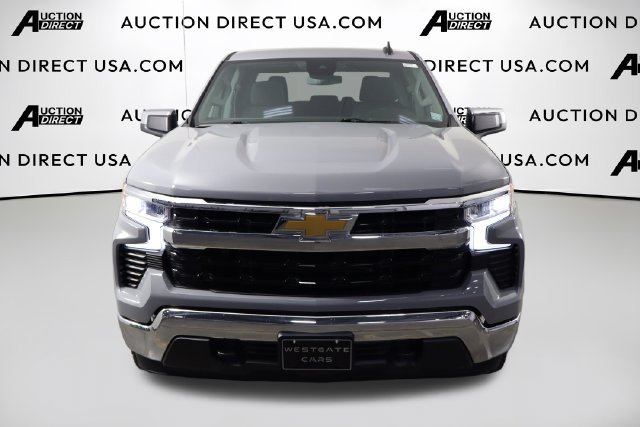 Used 2024 Chevrolet Silverado 1500 LT AWD/4WD image 2