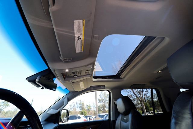 Used 2019 Cadillac Escalade Luxury image 35