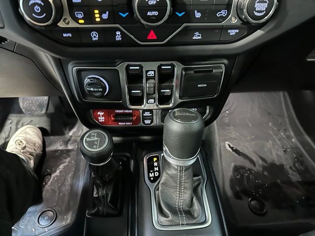 Used 2025 Jeep Gladiator Rubicon w/ Convenience Group image 33