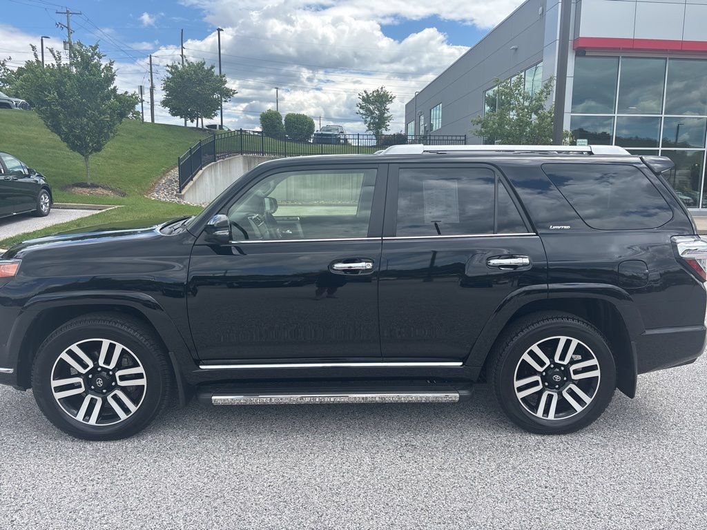 Used 2023 Toyota 4Runner Limited AWD/4WD image 11
