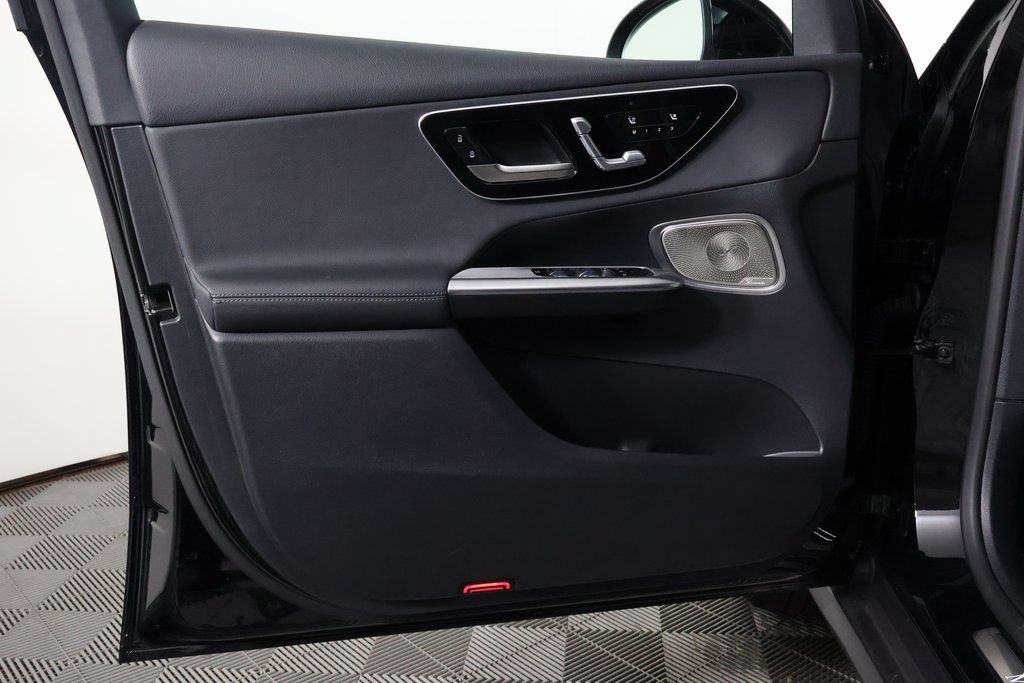 Certified 2025 Mercedes-Benz GLC 350e 4MATIC image 12