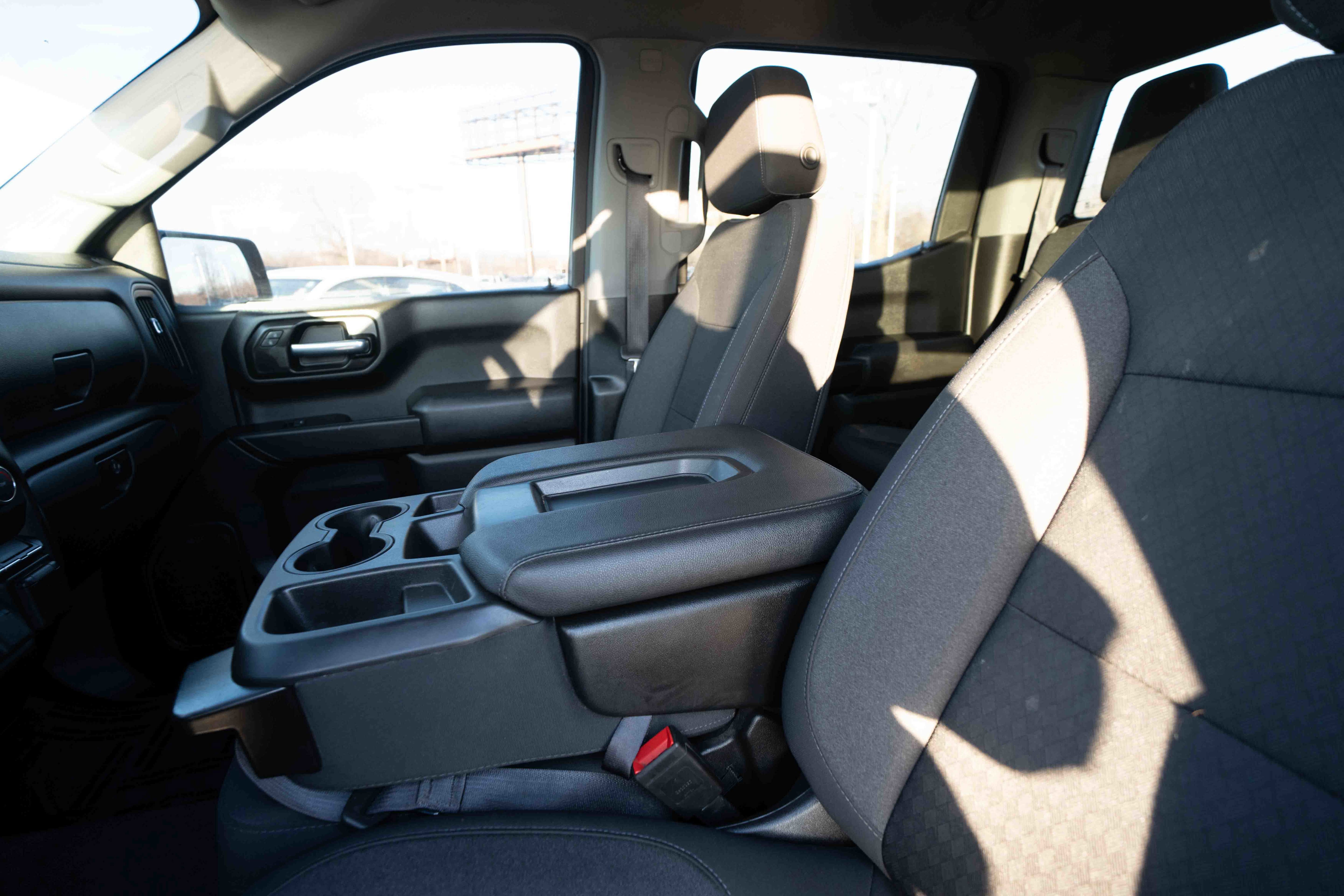 Used 2022 Chevrolet Silverado 1500 Custom image 10