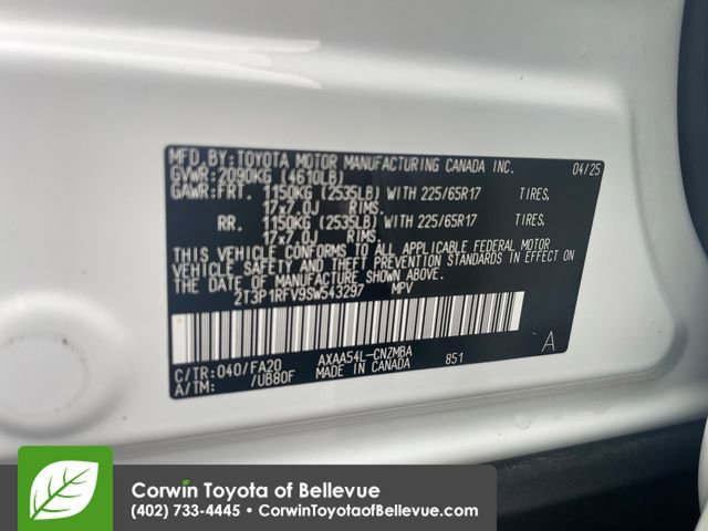 Used 2025 Toyota RAV4 XLE AWD/4WD image 24
