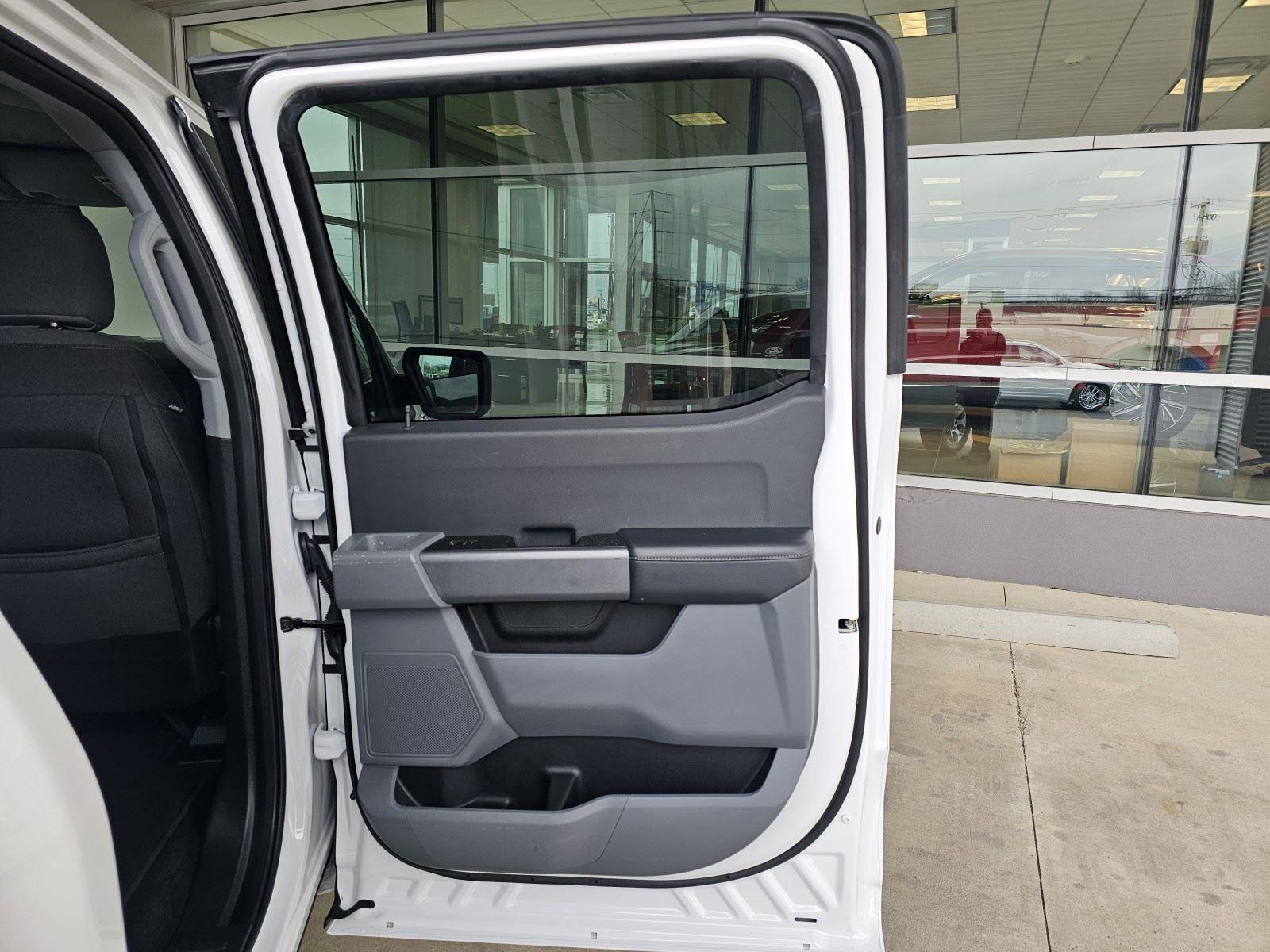 Used 2023 Ford F150 XLT image 15