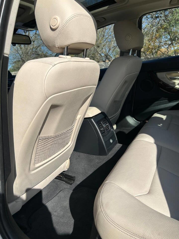 Used 2015 BMW 320i Sedan image 32