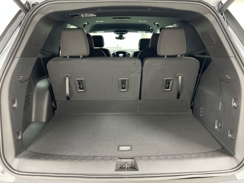 Used 2023 Chevrolet Traverse LT image 23