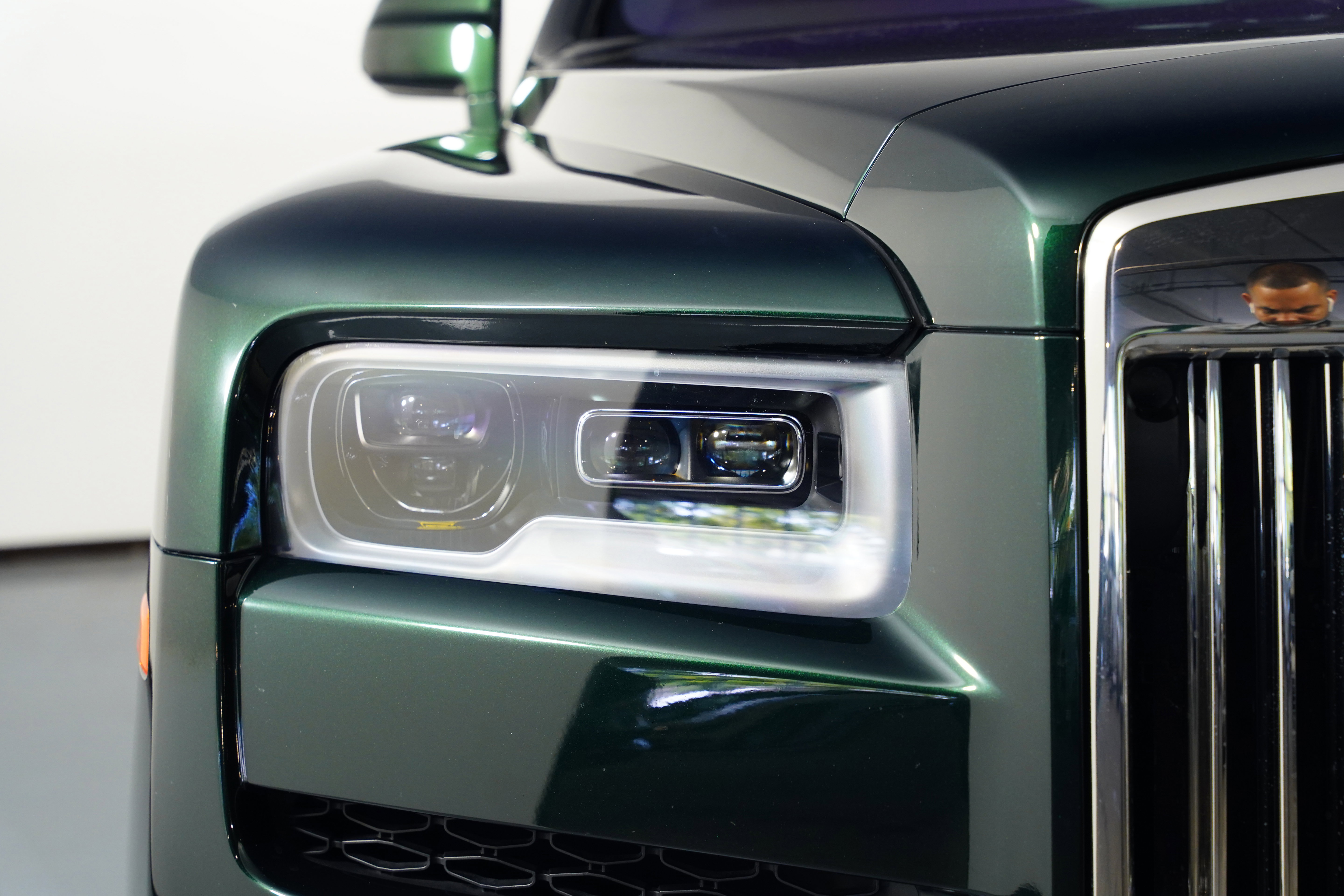 Used 2023 Rolls-Royce Cullinan w/ Cullinan Package image 91