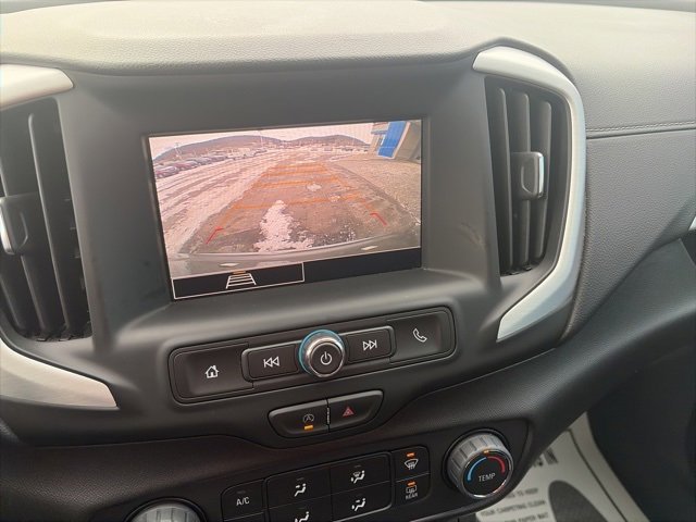 Used 2024 GMC Terrain SLE image 15