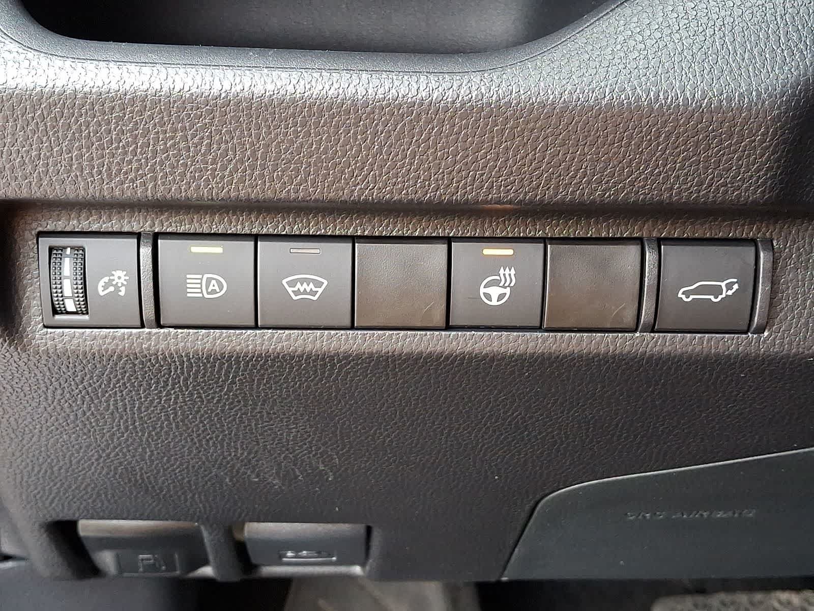 Used 2025 Toyota RAV4 XLE Premium w/ Weather Package FWD image 27