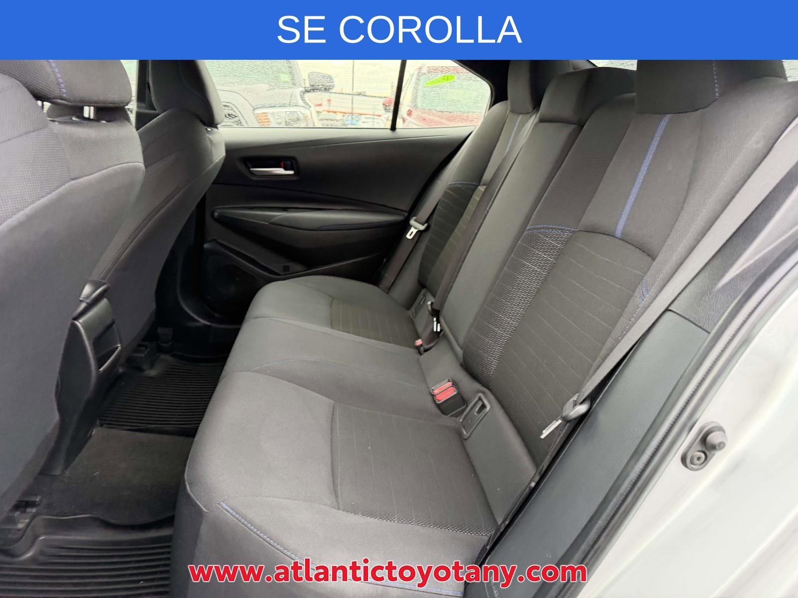 Used 2022 Toyota Corolla SE w/ SE Premium Package FWD image 16