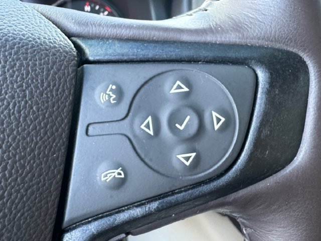 Used 2018 GMC Acadia Denali w/ Technology Package FWD image 8