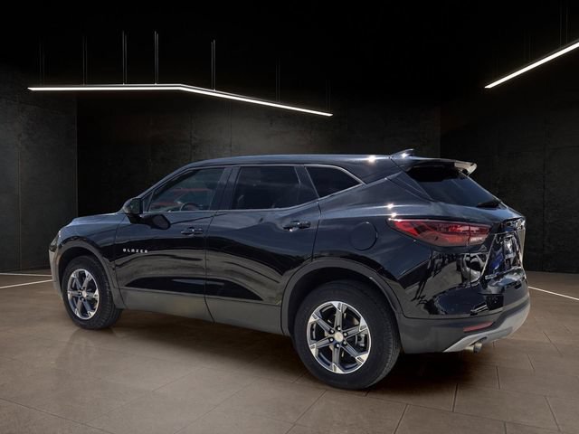 Used 2025 Chevrolet Blazer LT FWD image 5