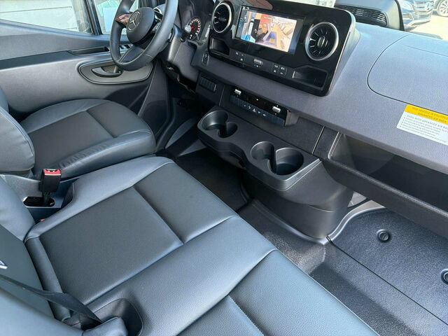 New 2026 Mercedes-Benz Sprinter 2500 image 15