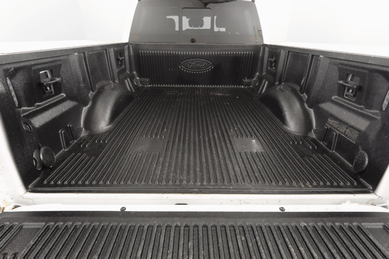 Used 2018 Ford F150 Lariat w/ Equipment Group 502A Luxury image 34