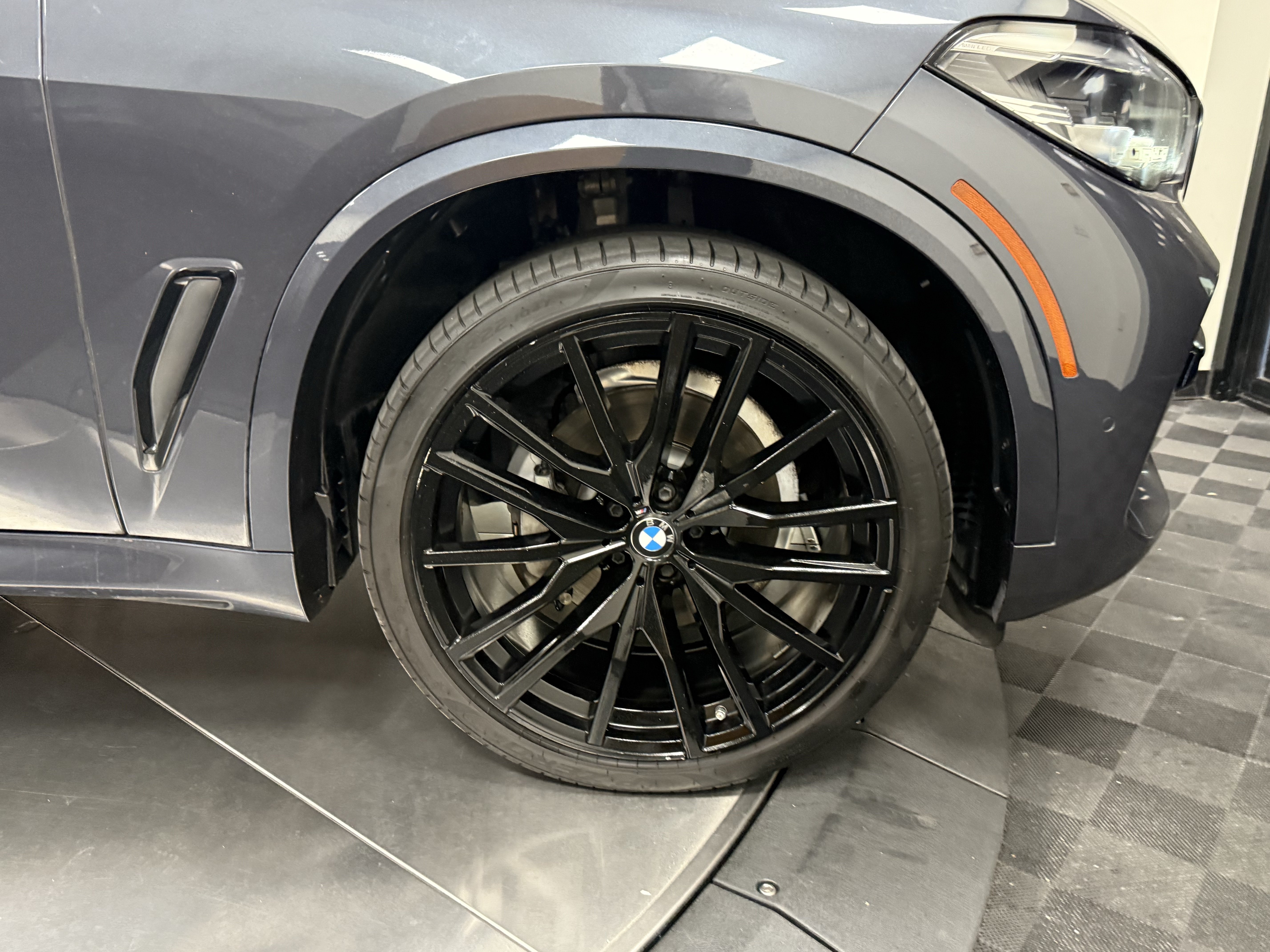 Used 2020 BMW X5 sDrive40i w/ M Sport Package RWD image 10