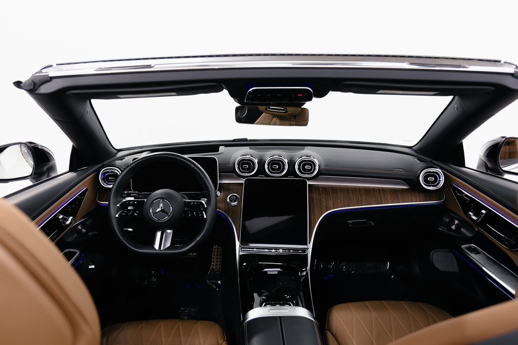 Used 2024 Mercedes-Benz CLE 300 4MATIC Cabriolet image 35