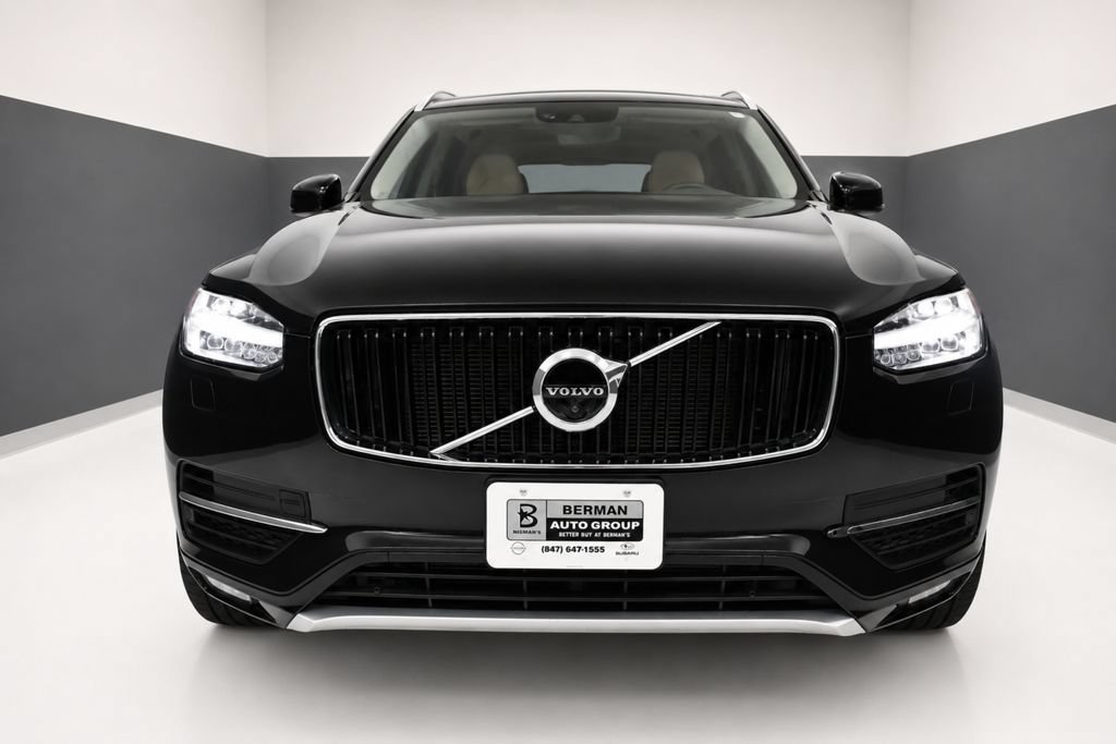 Used 2016 Volvo XC90 T6 Momentum w/ Momentum Plus Package AWD/4WD image 3