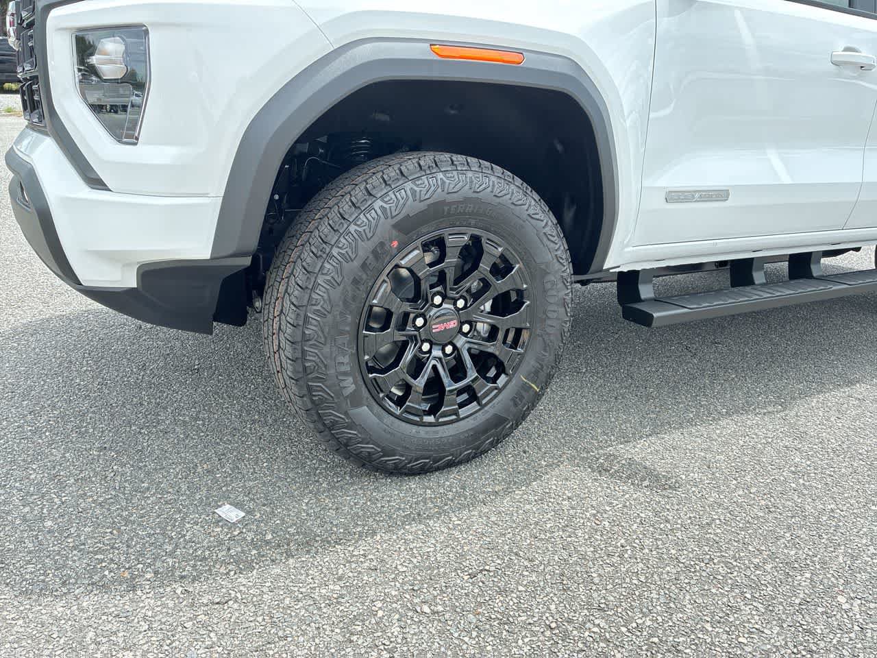 New 2026 GMC Canyon Elevation w/ Convenience Package RWD image 32