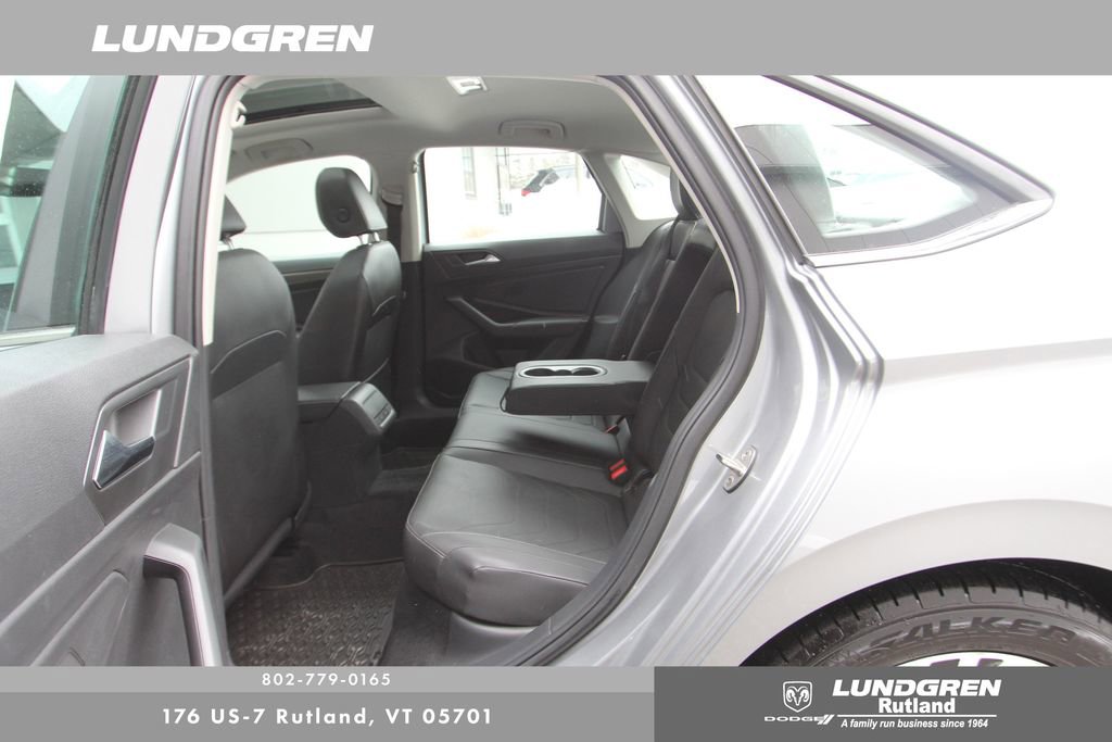 Used 2020 Volkswagen Jetta SEL Premium image 40