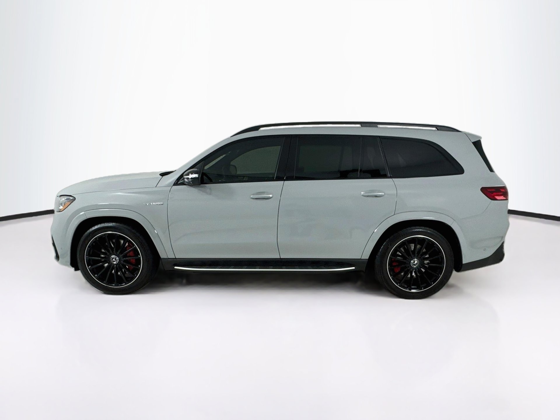 Used 2025 Mercedes-Benz GLS 63 AMG 4MATIC image 5
