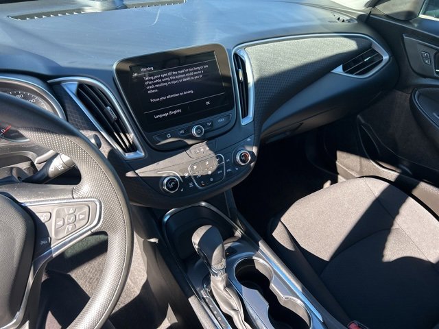 Used 2025 Chevrolet Malibu LT image 26