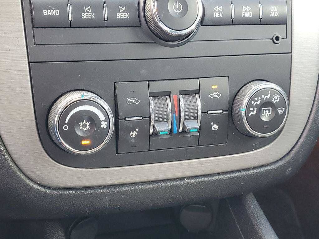 Used 2008 Chevrolet Impala LT w/ Luxury Edition Package FWD image 14