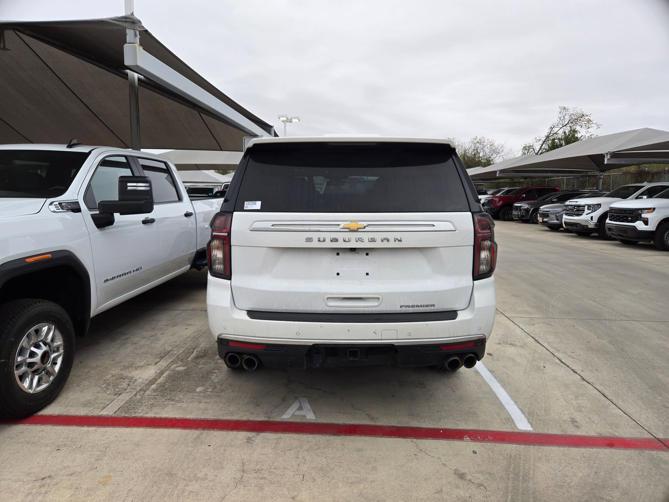 Certified 2023 Chevrolet Suburban Premier image 3
