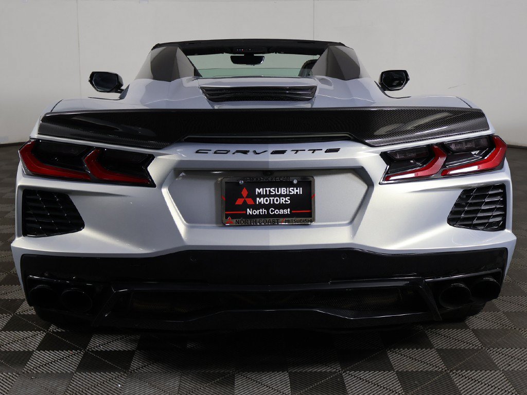 Used 2021 Chevrolet Corvette Stingray Premium Conv w/ Z51 Performance Package RWD image 16