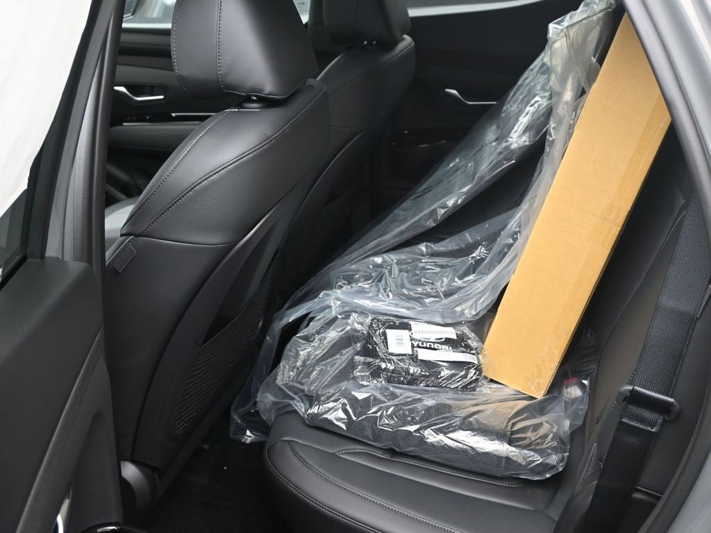 Certified 2025 Hyundai Santa Cruz Limited image 20