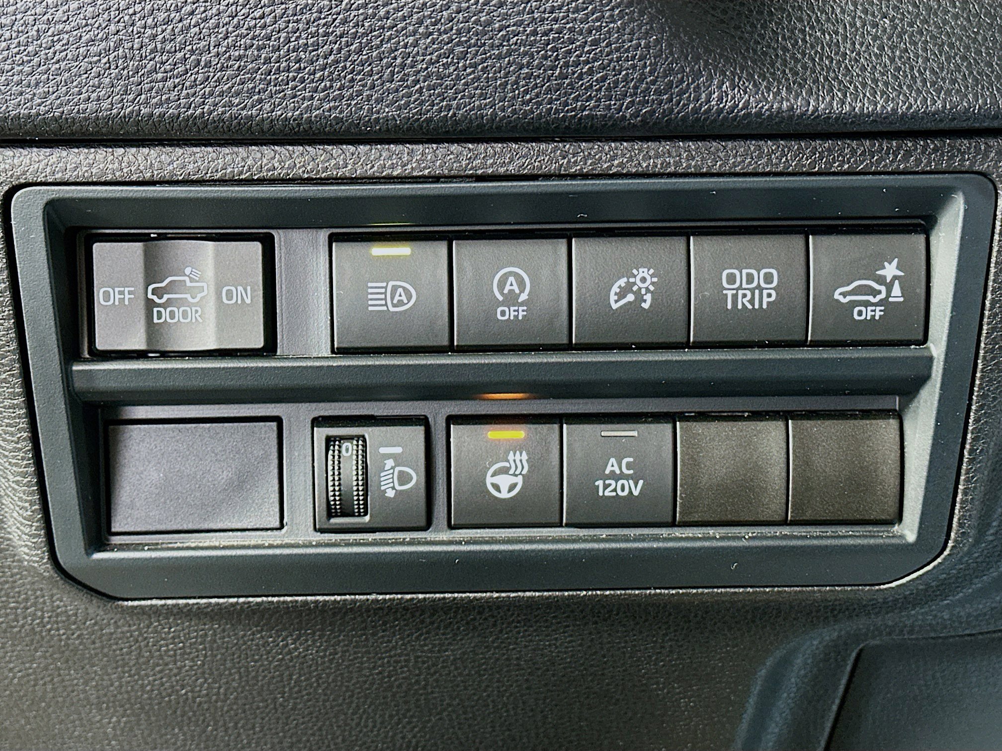 Used 2025 Toyota Tundra SR5 w/ SR5 Premium Package image 17