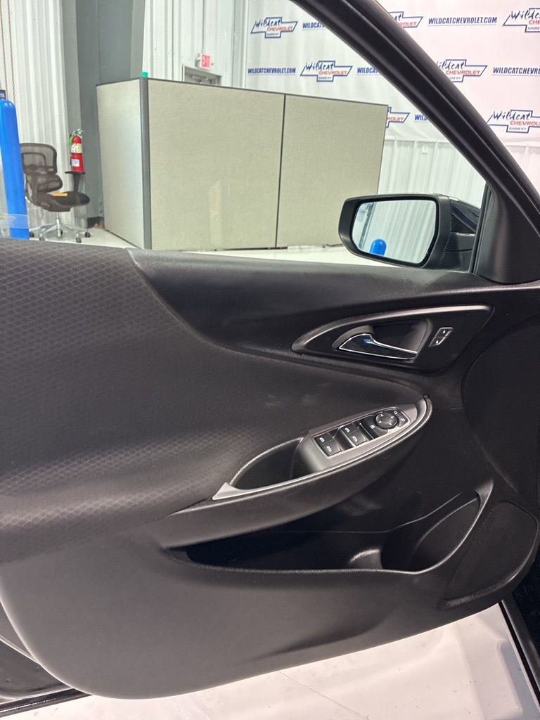 Used 2024 Chevrolet Malibu LT image 16