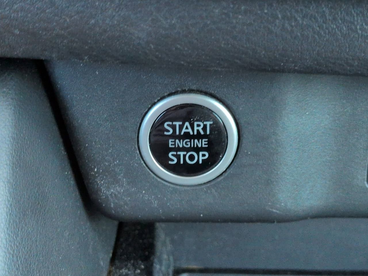 Used 2023 Nissan Rogue SL w/ SL Premium Package FWD image 31