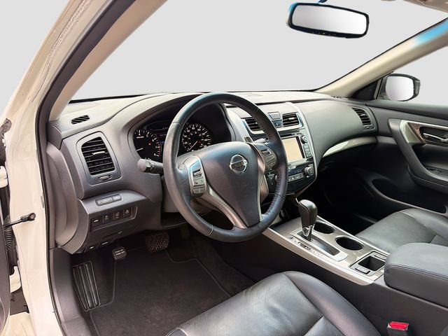 Used 2015 Nissan Altima 3.5 SL FWD image 24