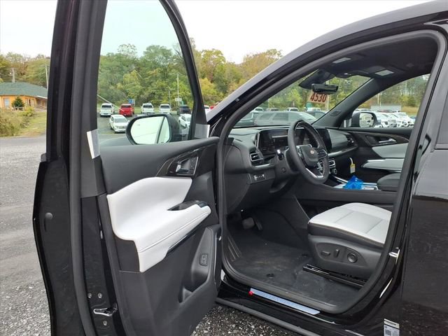 New 2026 Chevrolet Traverse High Country w/ LPO, Floor Liner Package image 8