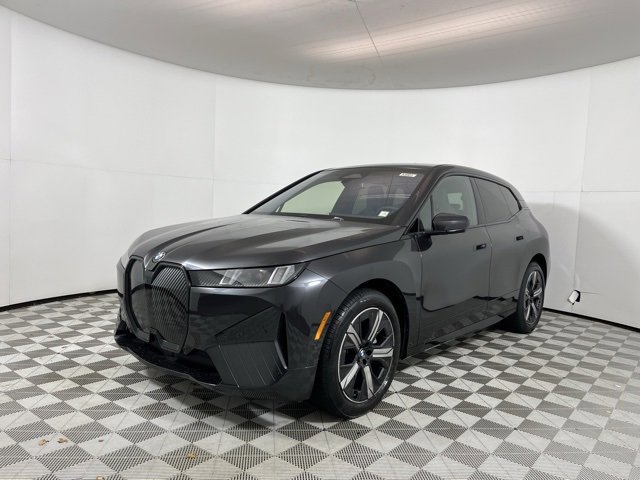 New 2026 BMW iX xDrive60 w/ Premium Package image 3