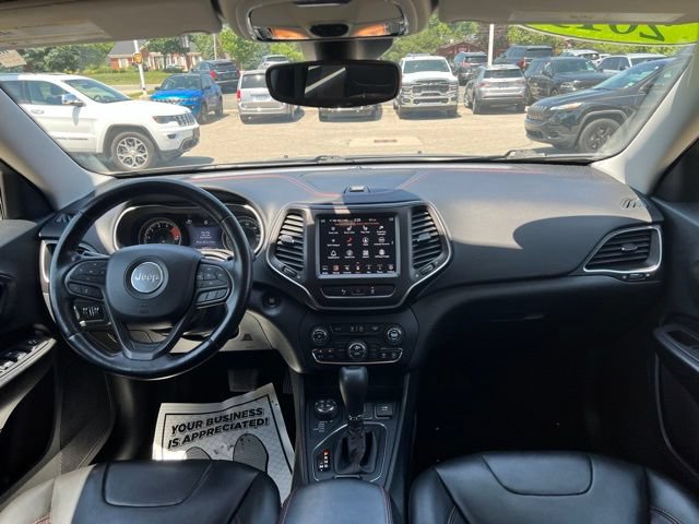 Used 2021 Jeep Cherokee Trailhawk w/ Sun, Sound & Nav Group AWD/4WD image 15