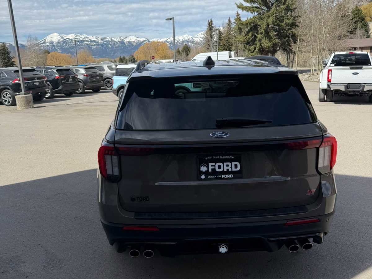 New 2026 Ford Explorer ST w/ Sun And Sound Package image 12